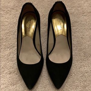 Suede MK 1.5” heel Size 6.5